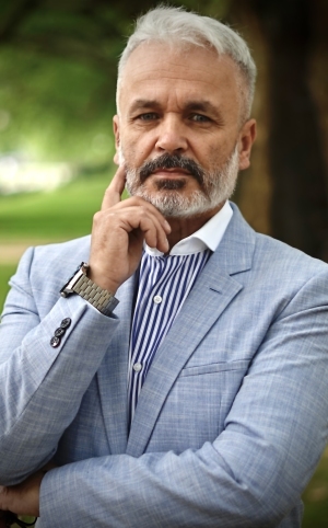 Mariusz Brzostek – Członek Zarządu